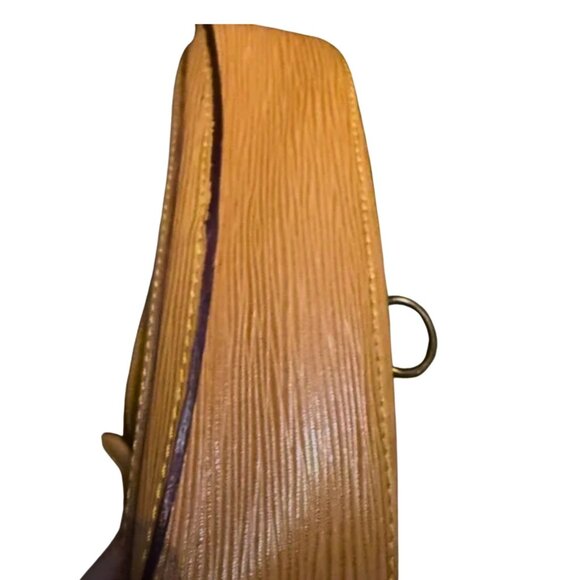 Louis Vuitton Saint Cloud GM Epi Kenyan Fawn Crossbody Saddle Bag LV - Picture 10 of 16